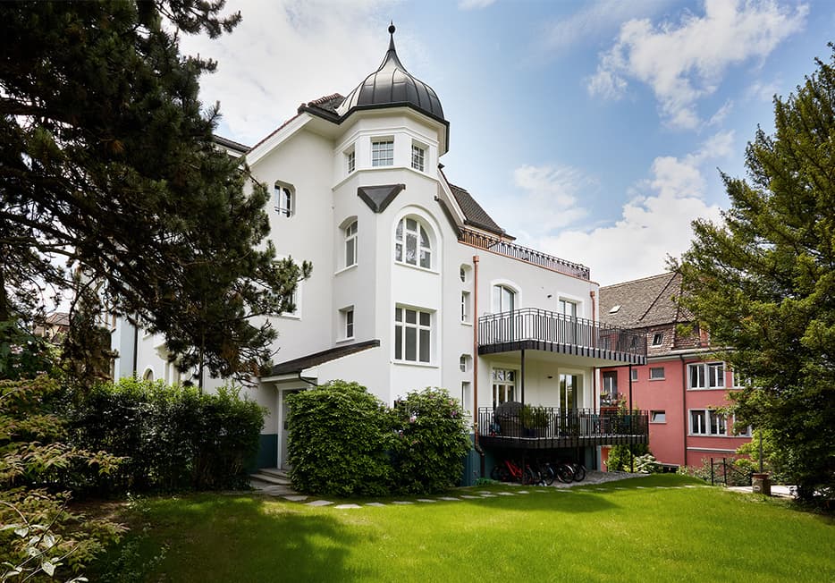 Sanierung und Erweiterung Mehrfamilienhaus, Zürich