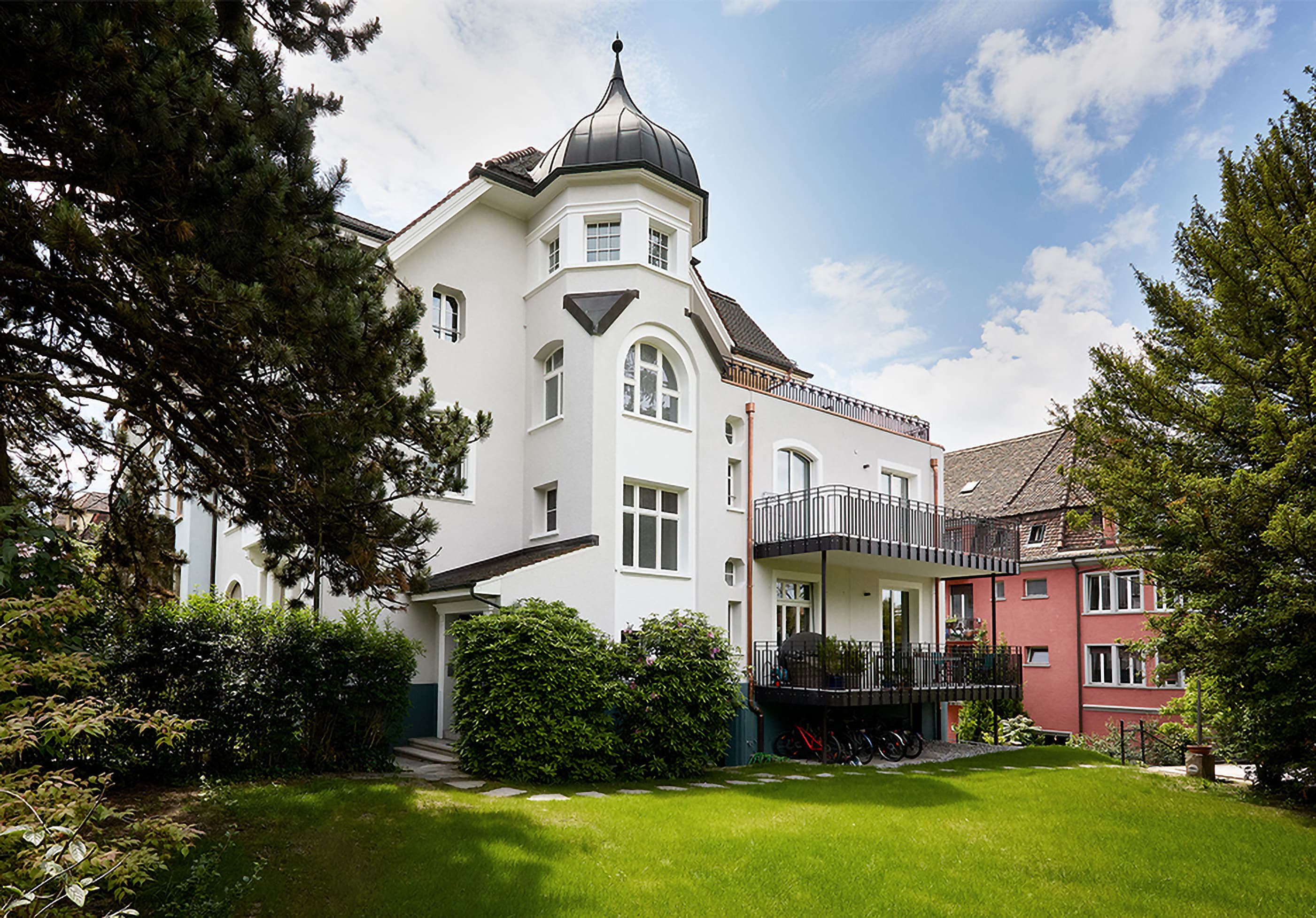 Sanierung und Erweiterung Mehrfamilienhaus, Zürich