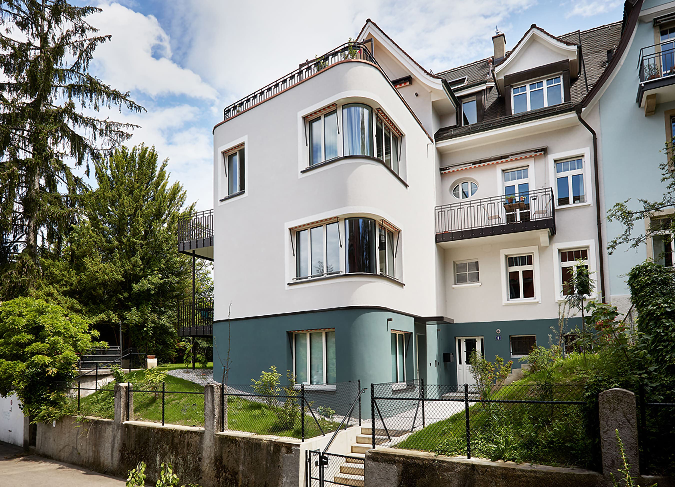 Sanierung und Erweiterung Mehrfamilienhaus, Zürich