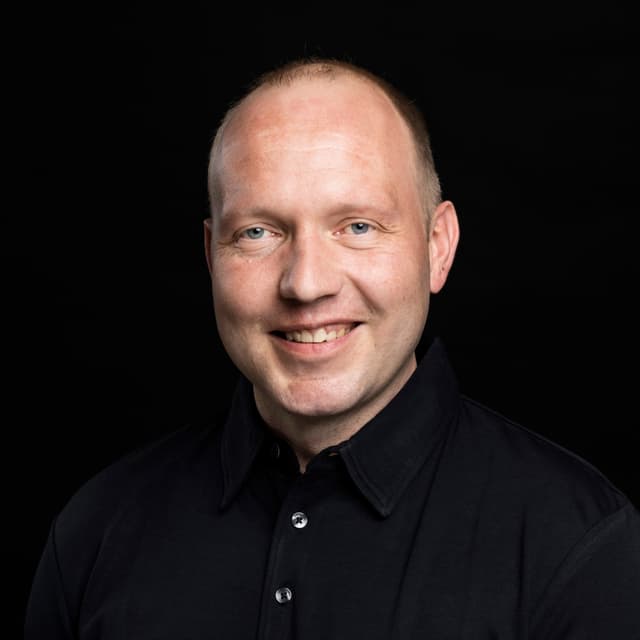 Hans Lutz (Berufsbildner Schreiner / Stv. Produktionsleiter)